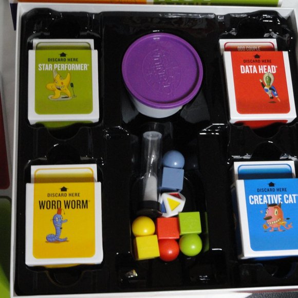 Cranium 3 In 1 Board Game Adult 4+ Players 2009 - 600 New Cards Great Condition - Picture 8 of 15